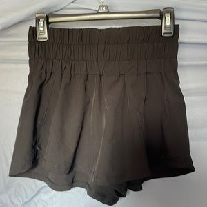 Black Skort high waisted. Never worn. Got the wrong size and didn’t realize